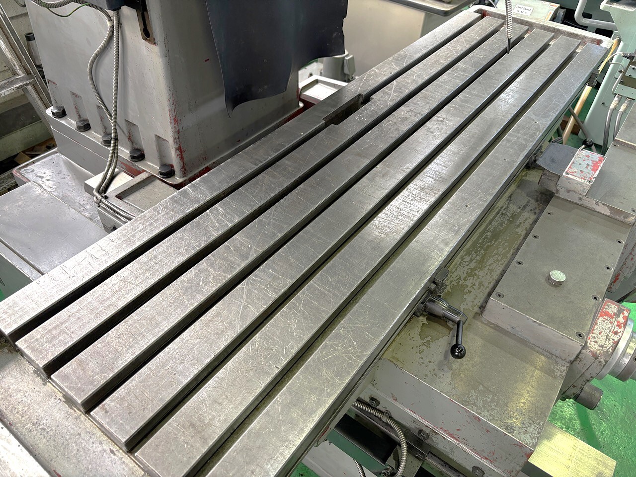 山崎技研 #3立フライス盤 YZ-8L