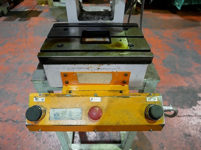 JAM 3t油圧プレス HYP305H | マシンライフ JAM 3t油圧プレス HYP305H | マシンライフ