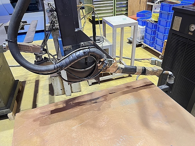 アマダ テーブルスポット溶接機 TS-2
