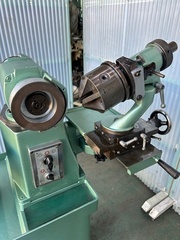 伊藤 万能工具研削盤 DP2ND