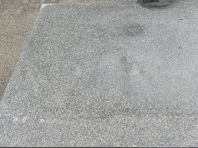  石定盤 