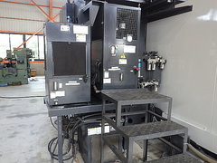 OKK 立型マシニングセンター MCV-1260
