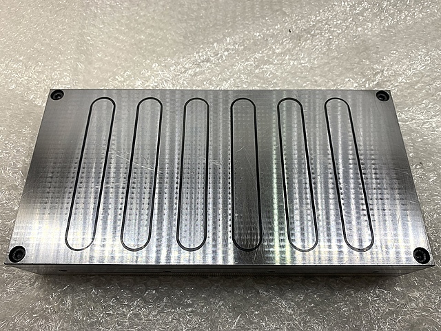 カネテック 両面永磁チャック RMWH-2F1530A