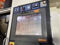 牧野フライス製作所 立型マシニングセンター V77
