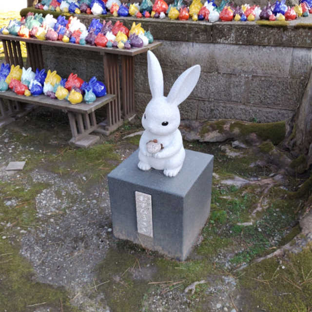 むすびうさぎ石像 - まちクエスト