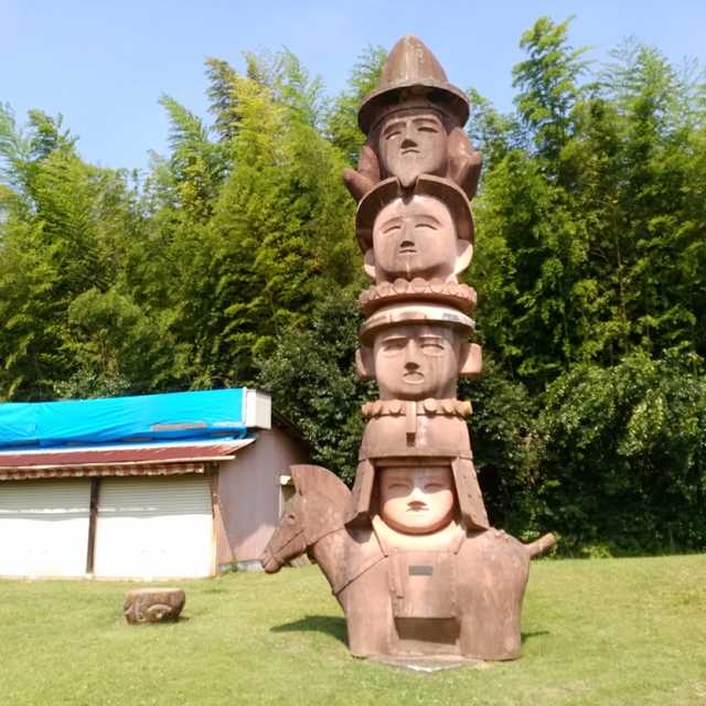 はにわのトーテムポール まちクエスト