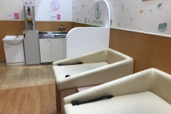 ハロー赤ちゃん Hello 赤ちゃん 大高店の授乳室 オムツ替え台情報