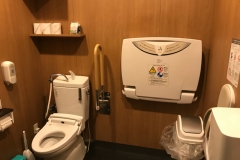 ヨークマート伊勢原成瀬店の授乳室 オムツ替え台情報