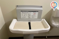 ベビー 子供用品バースデイ長嶺店の授乳室 オムツ替え台情報