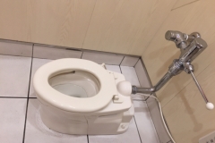 ラウンドワン 富士店の授乳室 オムツ替え台情報