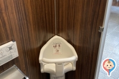 ロイヤルホームセンター 松戸店の授乳室 オムツ替え台情報