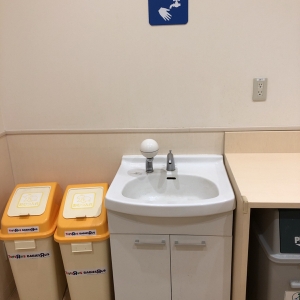 トイザらス ベビーザらス 各務原店の授乳室 オムツ替え台情報