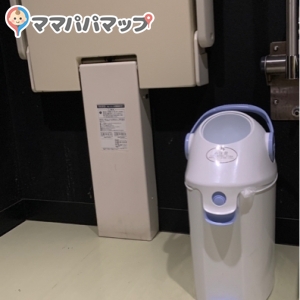 ラウンドワン 富士店の授乳室 オムツ替え台情報