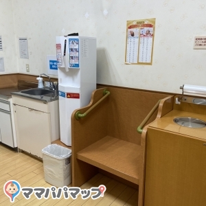 赤ちゃん本舗 金沢店の授乳室 オムツ替え台情報 赤ちゃん本舗 金沢店の授乳室 オムツ替え台情報