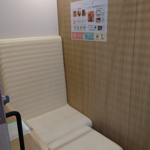 ららぽーと柏の葉 フードコート内の授乳室 オムツ替え台情報