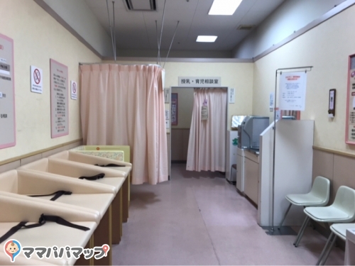 赤ちゃん本舗 幕張イトーヨーカドー店の授乳室 オムツ替え台情報