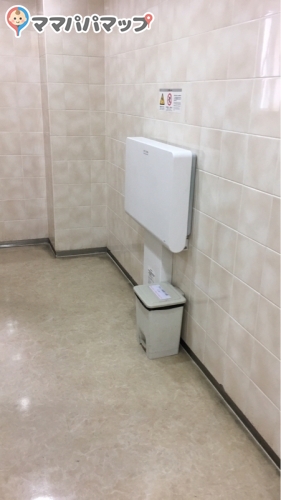 ユザワヤ神戸店のオムツ替え台情報