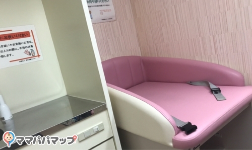 明石医療センターの授乳室 オムツ替え台情報
