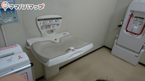 スーパービバホーム岩槻店の授乳室 オムツ替え台情報
