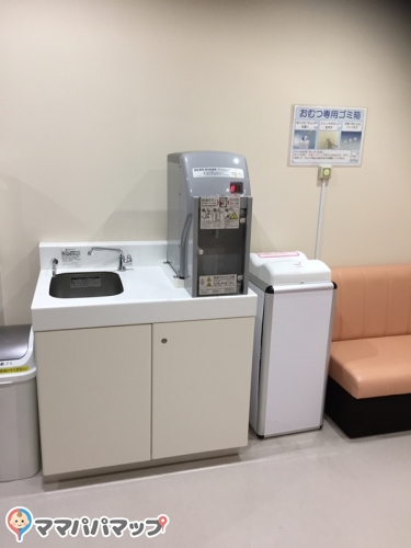 島忠ホームズ浦和南店の授乳室 オムツ替え台情報