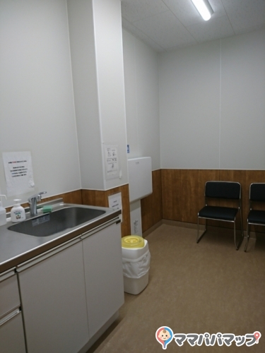 ホームセンターコーナン川崎小向店の授乳室 オムツ替え台情報