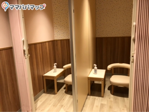 西松屋branch博多パピヨンガーデンの授乳室 オムツ替え台情報