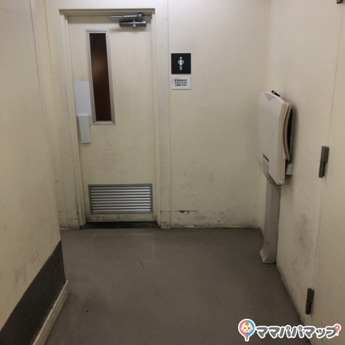西友高円寺店のオムツ替え台情報 西友高円寺店のオムツ替え台情報