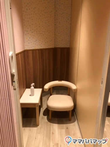西松屋branch博多パピヨンガーデンの授乳室 オムツ替え台情報