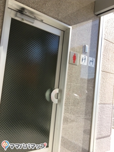 ファッションセンターしまむら吉川店のオムツ替え台情報