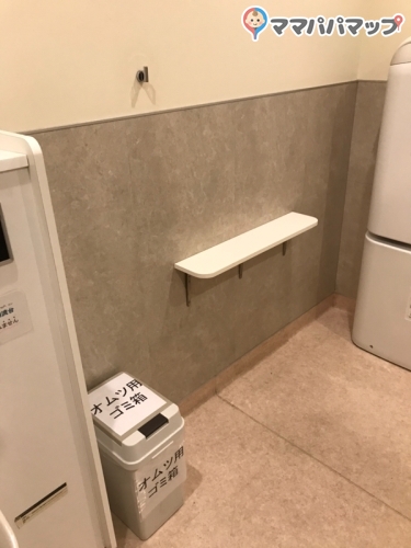 ニトリ 浜松 和田店のオムツ替え台情報