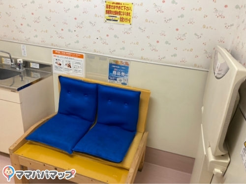 ホームセンターコーナン新大阪センイシティー店の授乳室 オムツ替え台情報
