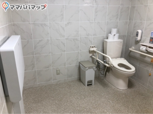 ヤマダ電機 テックランド狛江店のオムツ替え台情報