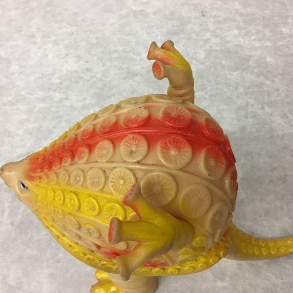 タッコング　ソフビ　サンプル？中国バンダイ？ ウルトラ怪獣シリーズ 115 タッコング | BANDAI TOYS