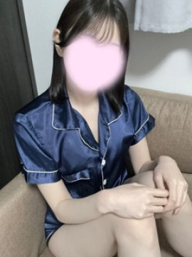 卯月ひな