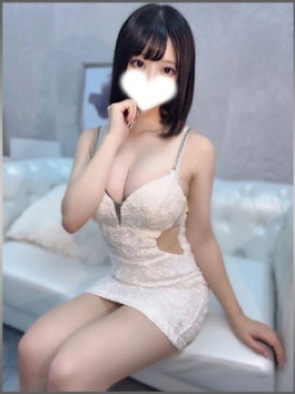 白川ゆりあ