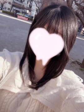 にこ『業界経験なし！笑顔が可愛い純朴系美少女』