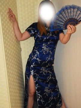 姚モモ(日本人)