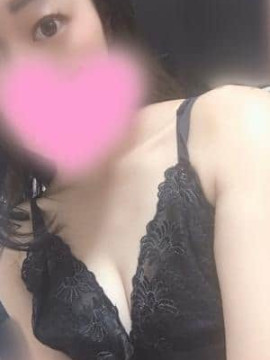 桜伊つむぎ