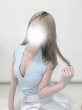一葉なつき