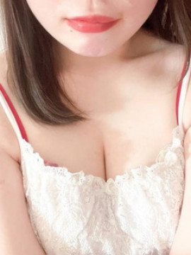 椎名ななみ
