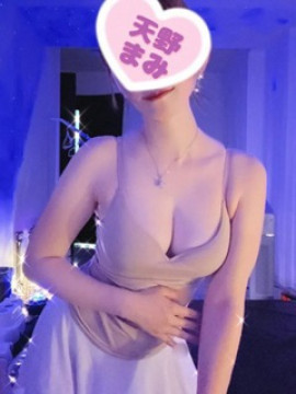 天野まみ