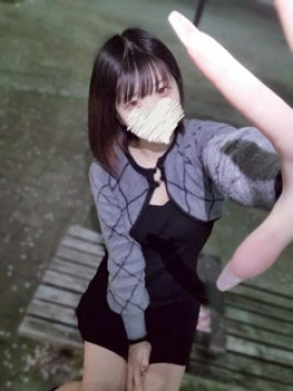 アスカ『モデル系高身長JK上がりたて童顔ロリ！！』