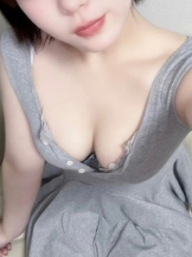 金井まい
