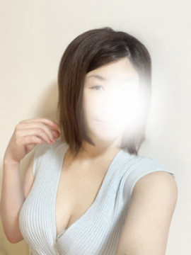 小倉　かなで