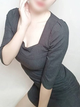湊 綾香