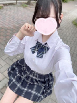ゆり『清楚感MAXのスタイル極上美少女』