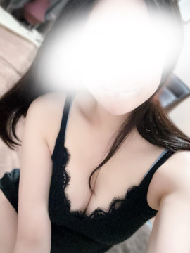 伊月　ゆの