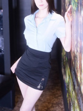 中村 真衣華