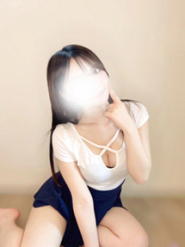 芹沢りな