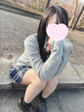 りな【店長激推し圧倒的美少女】